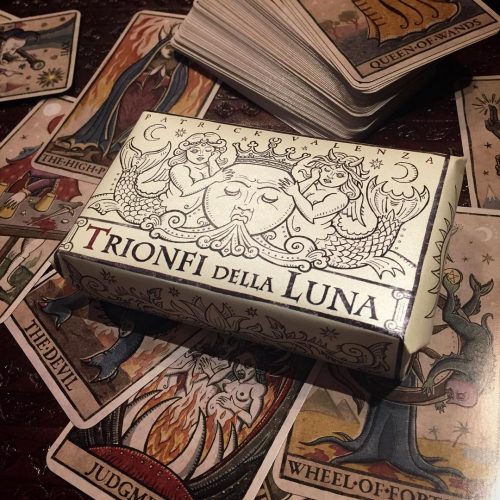 Trionfi della Luna Tarot phiên bản tiếng Anh